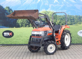 Kubota, model GT23, nr. ramy: 11712 4WD+TUR