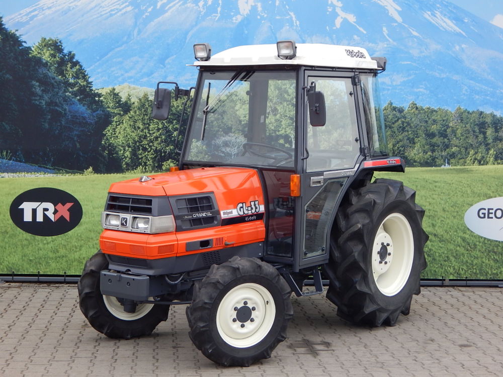 Kubota, model GL33, nr. ramy: 20824 4WD+kabina AC