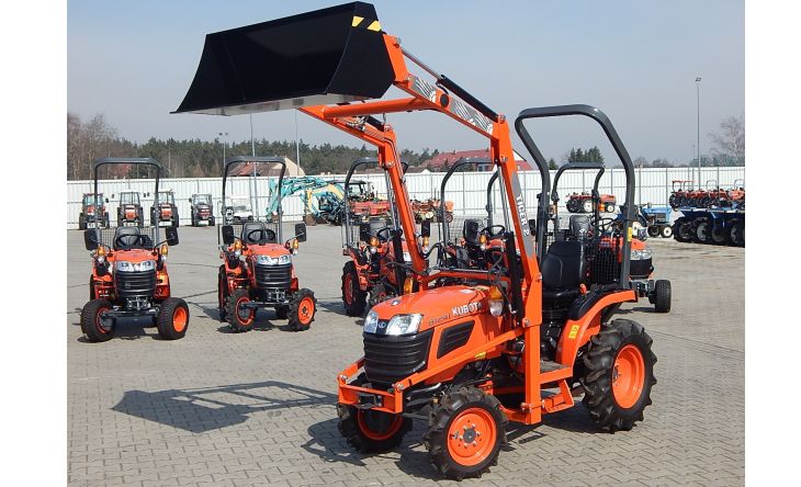 Kubota, model B1181 + TUR