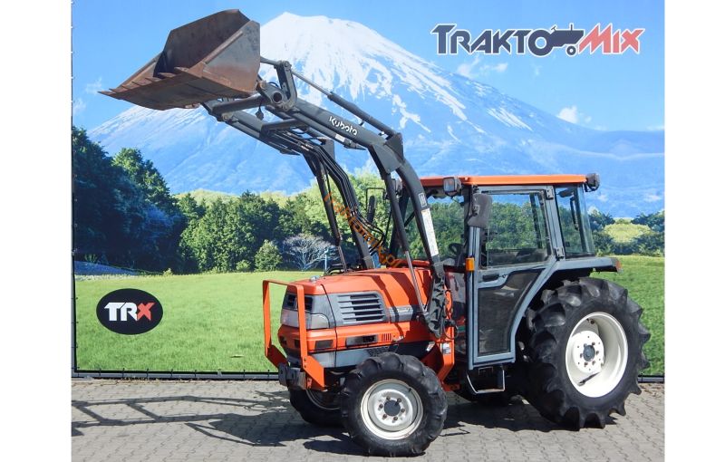 Kubota, model GL320, nr. ramy:37668 4WD+TUR+KAB AC