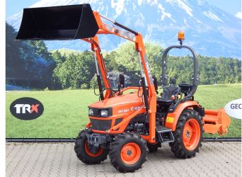 Kubota, model EK1-261 z ładowaczem czołowym